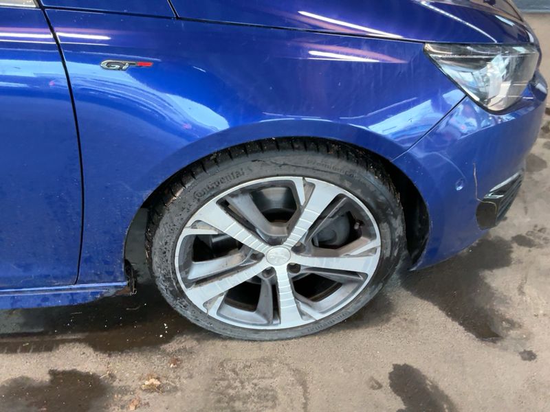 Peugeot 308 2.0 Blue-HDi GT 2016 – снимка 11