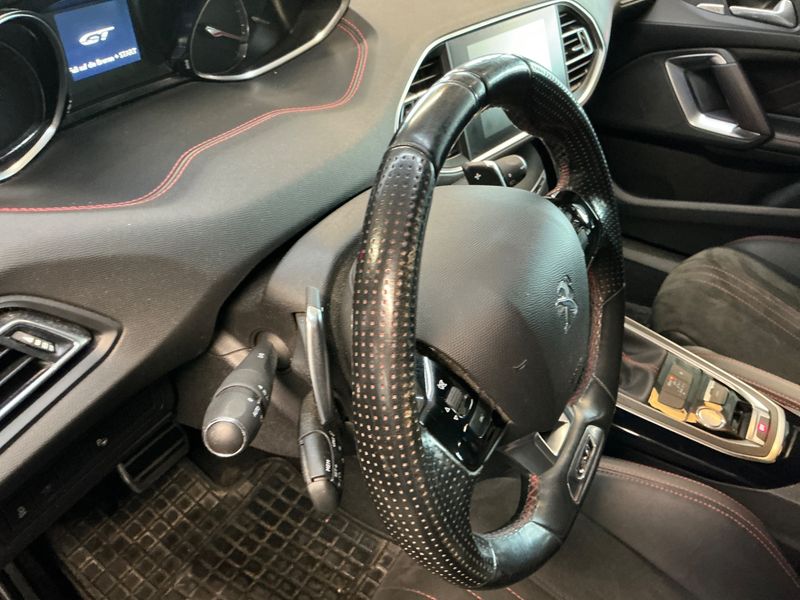 Peugeot 308 2.0 Blue-HDi GT 2016 – снимка 28