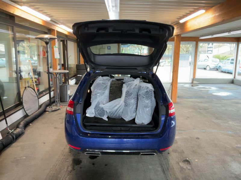 Peugeot 308 2.0 Blue-HDi GT 2016 – снимка 16