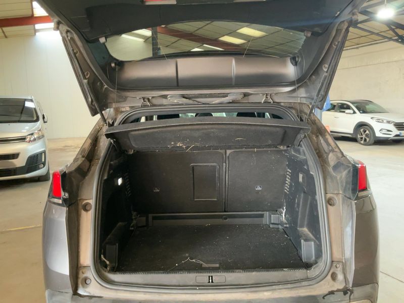 Peugeot 3008 1.5 Blue-HDi GT Line 2018 – снимка 15