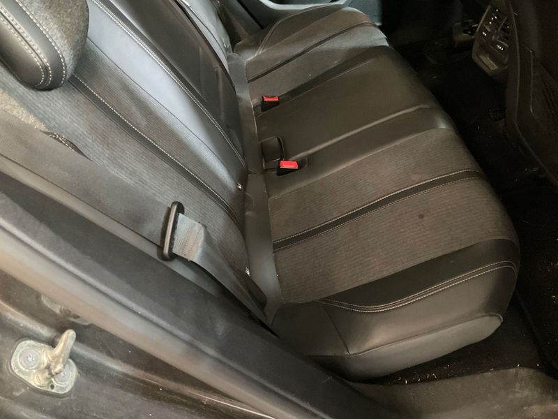 Peugeot 3008 1.5 Blue-HDi GT Line 2018 – снимка 41