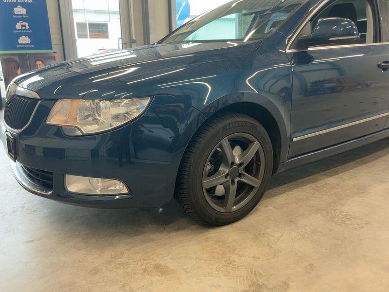 Skoda Superb 2.0 TDI Elegance 2013 – снимка 2