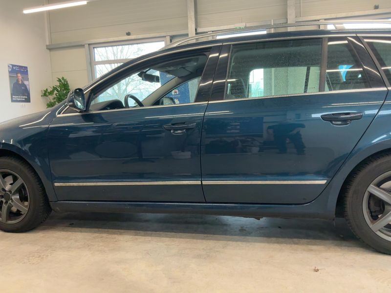 Skoda Superb 2.0 TDI Elegance 2013 – снимка 4