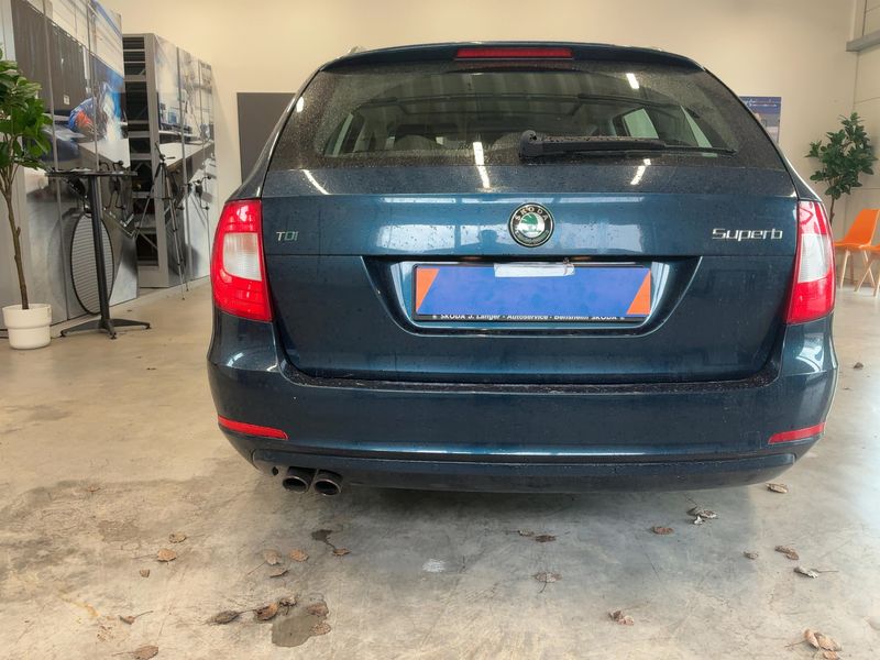 Skoda Superb 2.0 TDI Elegance 2013 – снимка 7