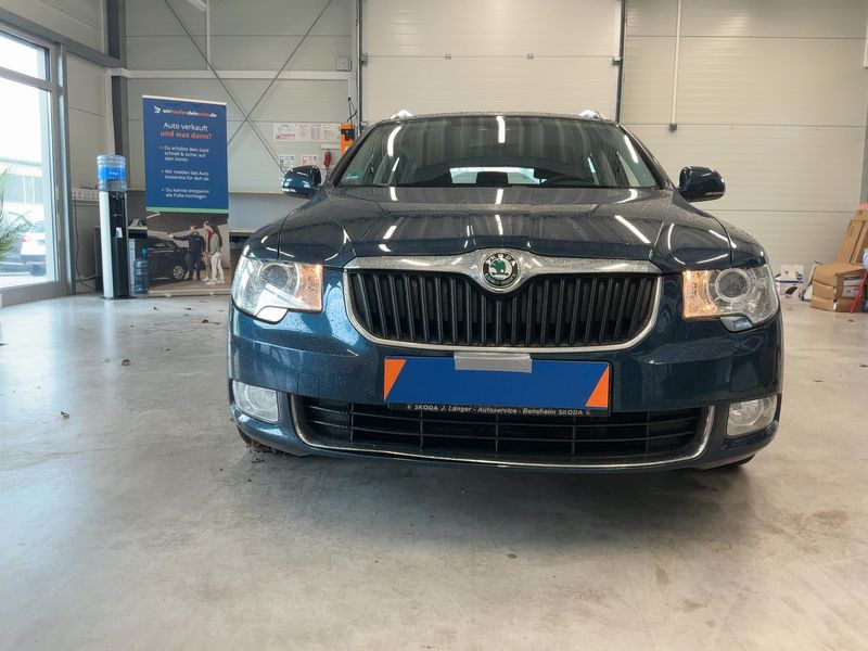 Skoda Superb 2.0 TDI Elegance 2013 – снимка 14