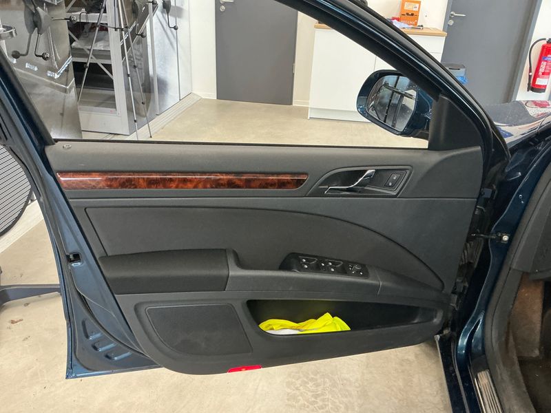 Skoda Superb 2.0 TDI Elegance 2013 – снимка 29