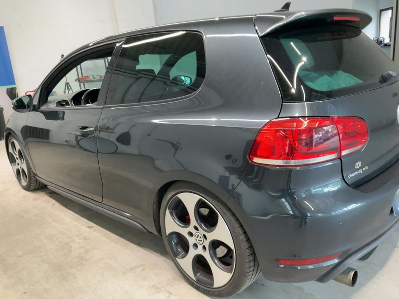 Volkswagen Golf VI 2.0 TSI GTI 2011 – снимка 6