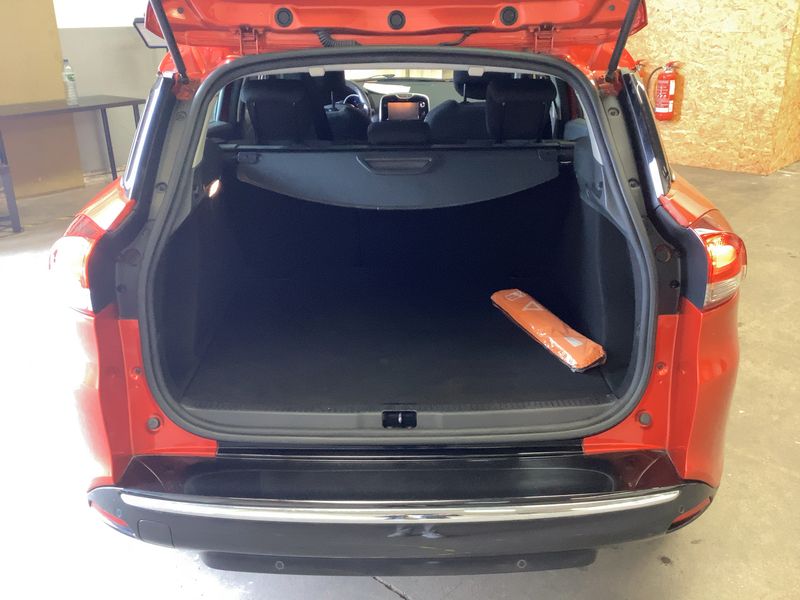Renault Clio 0.9 Energy Luxe 2015 – снимка 16