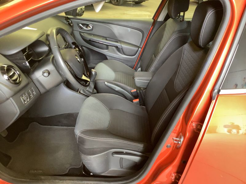 Renault Clio 0.9 Energy Luxe 2015 – снимка 17