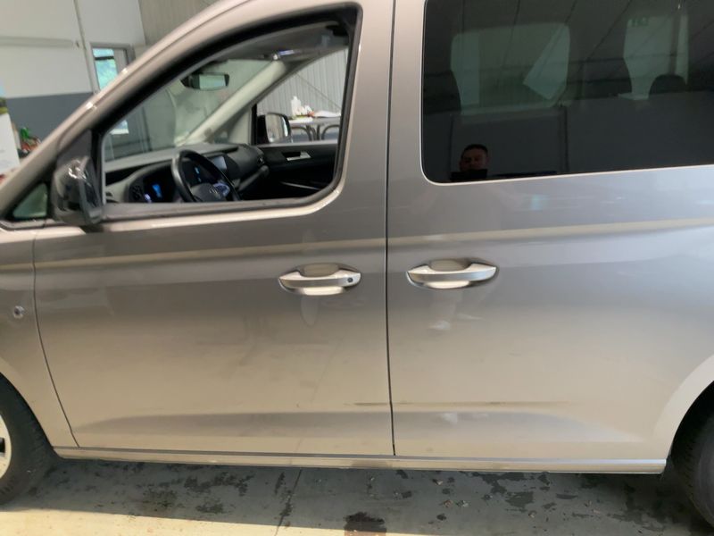Volkswagen Caddy 2.0 TDI Life 2021 – снимка на щета 4