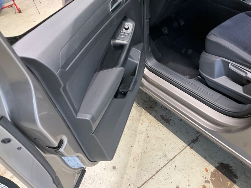 Volkswagen Caddy 2.0 TDI Life 2021 – снимка 30
