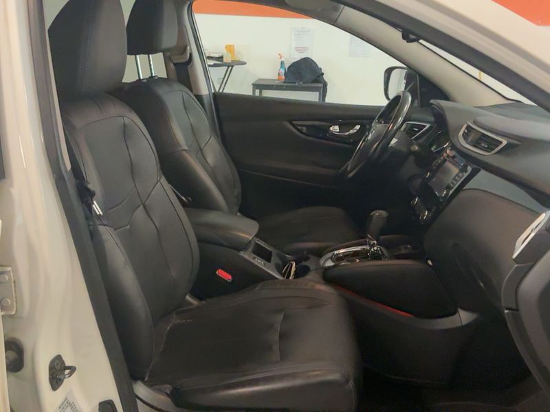 Nissan Qashqai 1.6 dCi Tekna 2016 – снимка 16