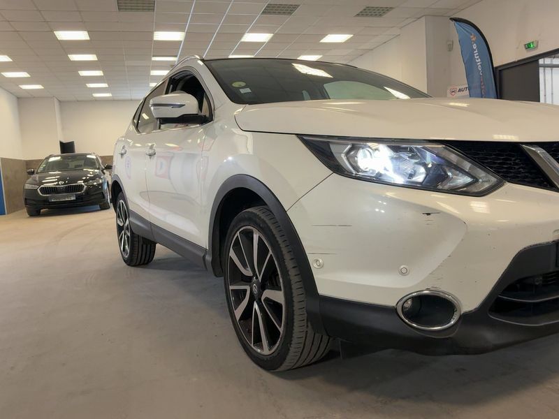 Nissan Qashqai 1.6 dCi Tekna 2016 – снимка 12