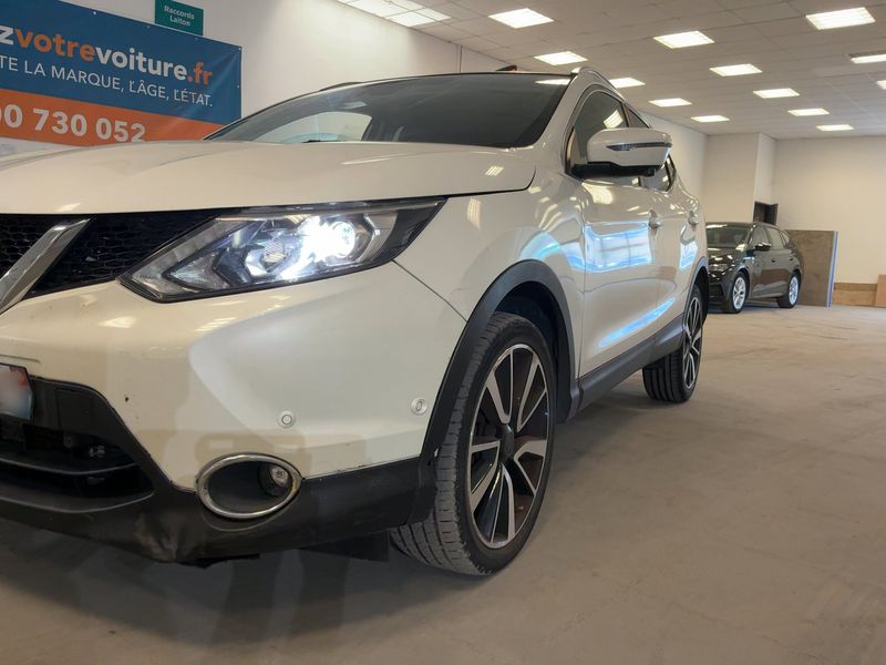 Nissan Qashqai 1.6 dCi Tekna 2016 – снимка 2