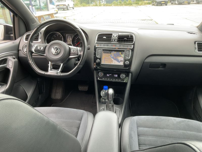 Volkswagen Polo 1.4 TSI ACT BlueGT 2015 – снимка 17