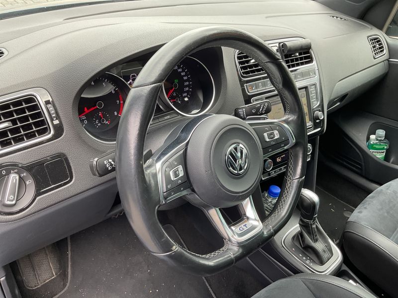 Volkswagen Polo 1.4 TSI ACT BlueGT 2015 – снимка 21