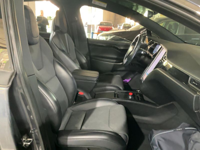 Tesla Model X 75D Dual 2018 – снимка 16