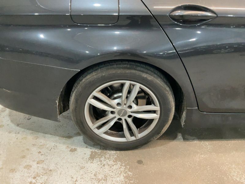 BMW 5er 520i 2012 – снимка 9