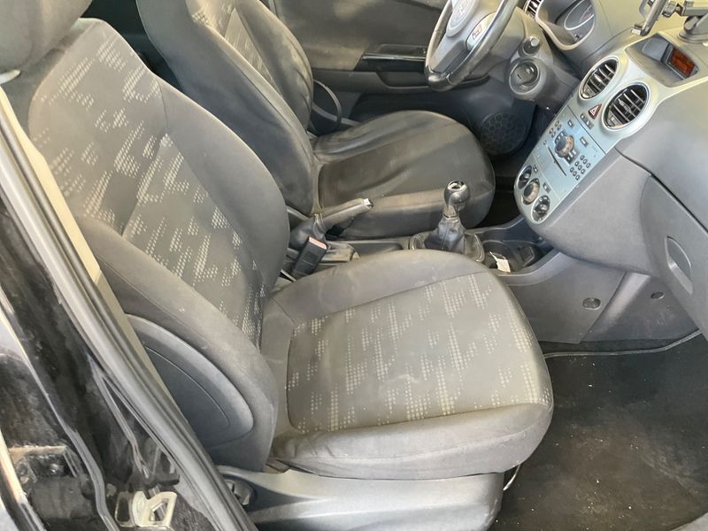 Opel Corsa 1.3 CDTI Elective 2012 – снимка 3