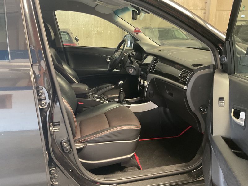Ssangyong Korando 2.0 TD Classy 4x2 2013 – снимка 3