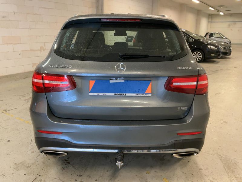 Mercedes-Benz GLC-Klasse GLC 250 4Matic AMG Line 2018 – снимка 7