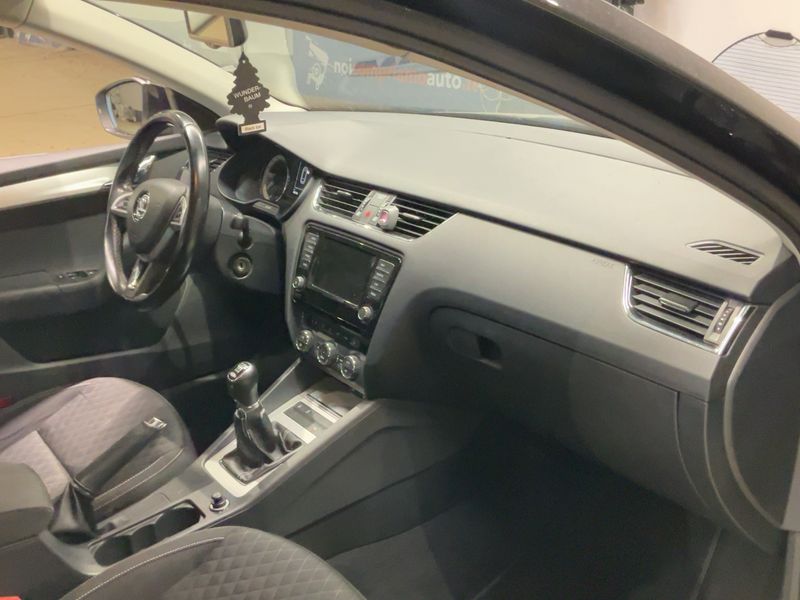 Skoda Octavia 2.0 TDI Edition 2016 – снимка 17