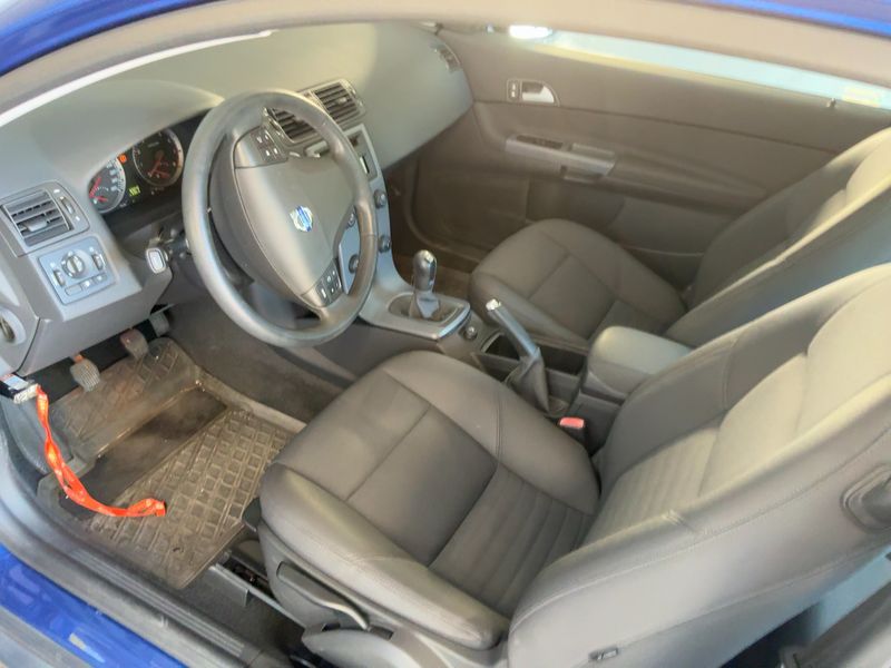 Volvo C30 2.0 Kinetic 2007 – снимка 16