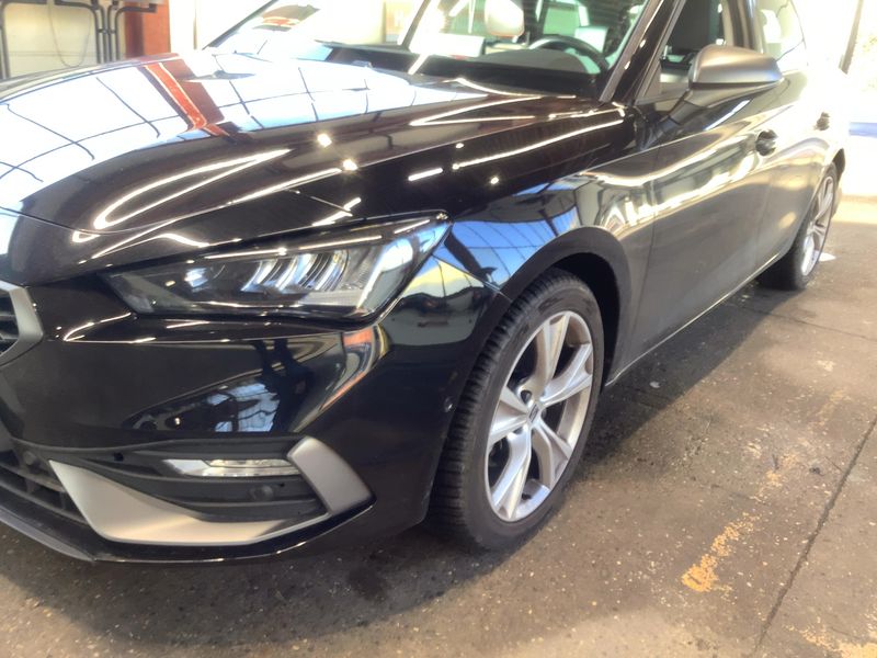 Seat Leon 1.5 eTSI ACT FR 2024 – снимка 2