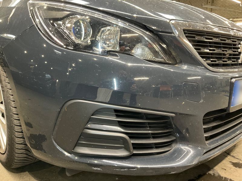 Peugeot 308 1.5 Blue-HDi Access 2019 – снимка 31