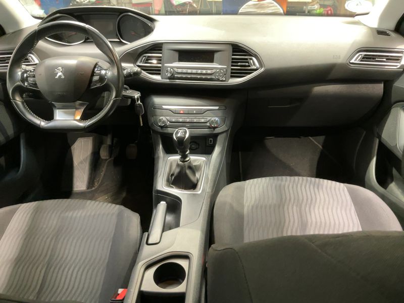 Peugeot 308 1.5 Blue-HDi Access 2019 – снимка 17