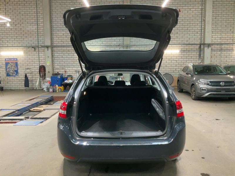 Peugeot 308 1.5 Blue-HDi Access 2019 – снимка 15