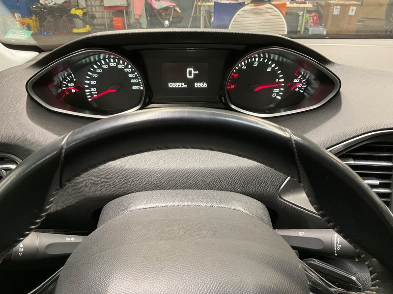 Peugeot 308 1.5 Blue-HDi Access 2019 – снимка 18