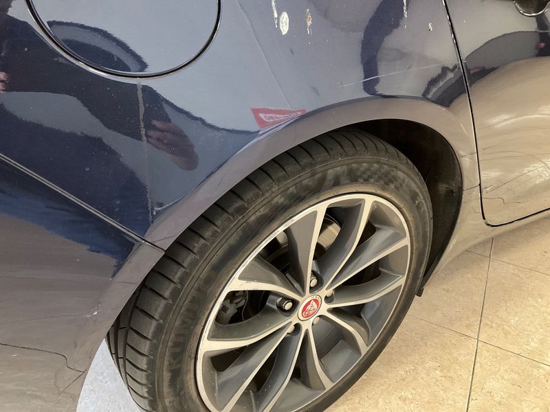 Jaguar XF 20d British Design Edition AWD 2016 – снимка 22