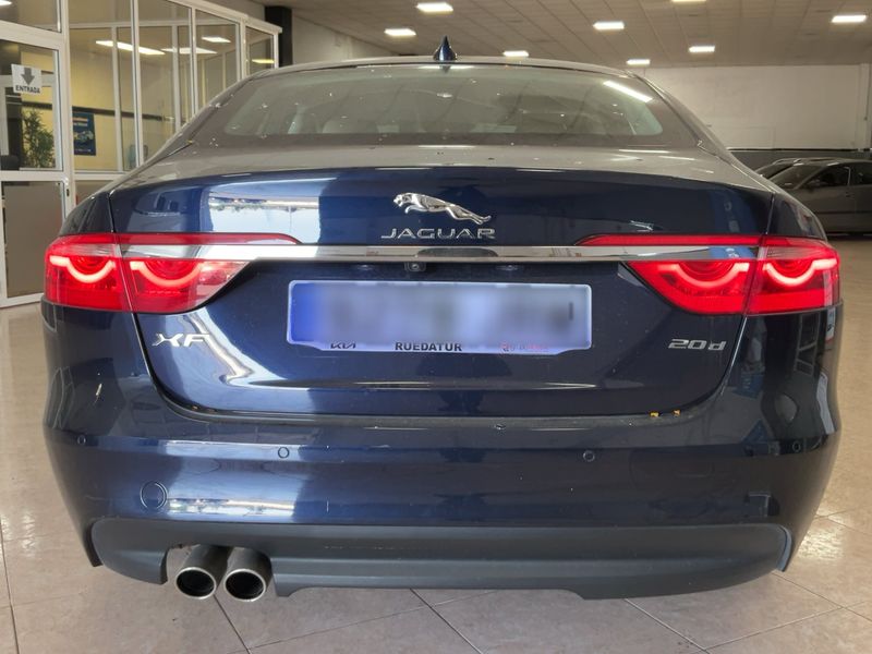 Jaguar XF 20d British Design Edition AWD 2016 – снимка 7