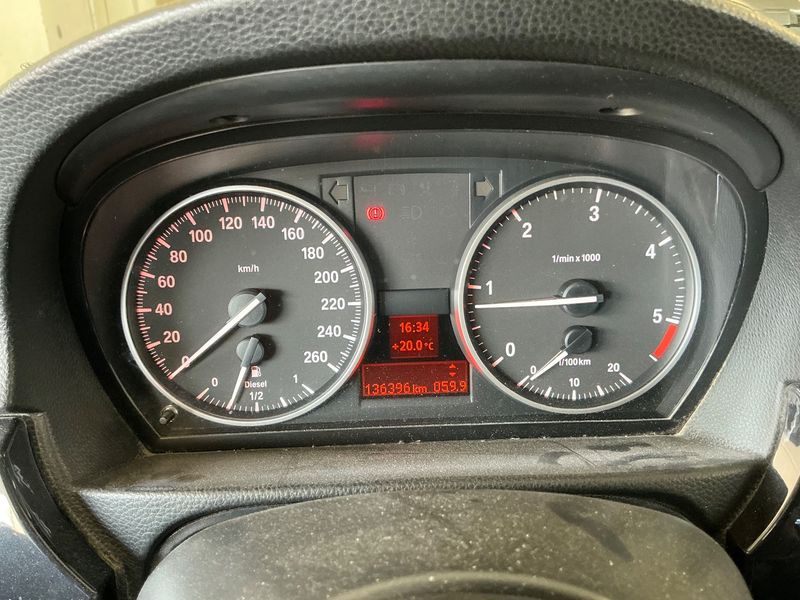 BMW 3er 316d Première 2010 – снимка 18
