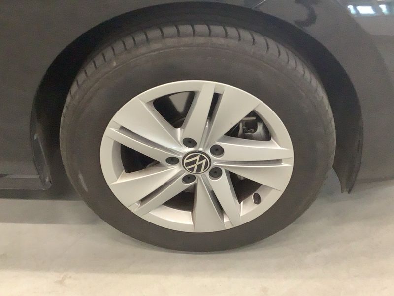 Volkswagen Golf VIII 2.0 TDI Life 2024 – снимка 11