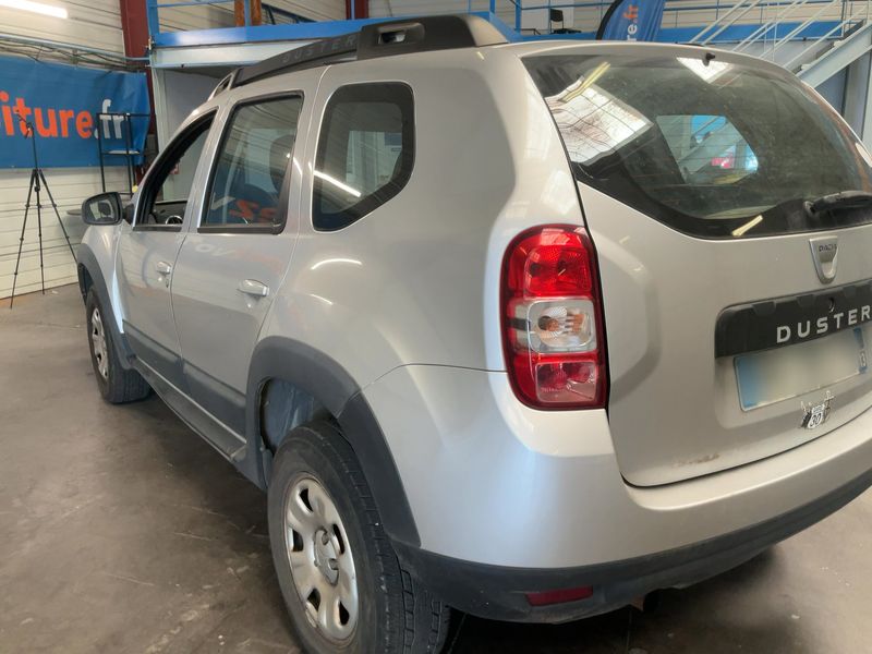 Dacia Duster 1.5 dCi Laureate 4x2 2015 – снимка 6