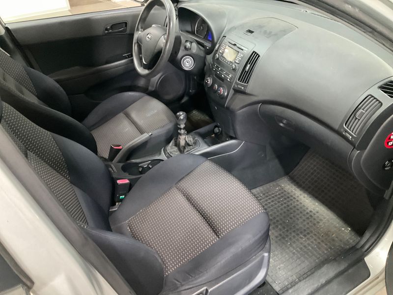 Hyundai i30 1.6 Classic 2008 – снимка 3