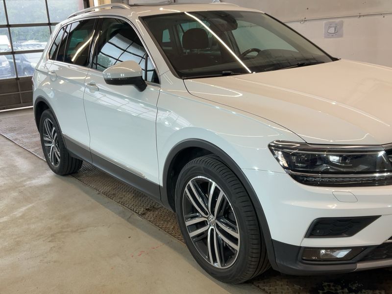 Volkswagen Tiguan 2.0 TDI Highline 4Motion BlueMotion Tech 2018 – снимка 12