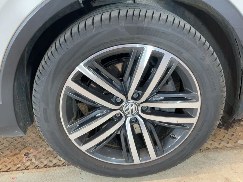 Volkswagen Tiguan 2.0 TDI Highline 4Motion BlueMotion Tech 2018 – снимка 11