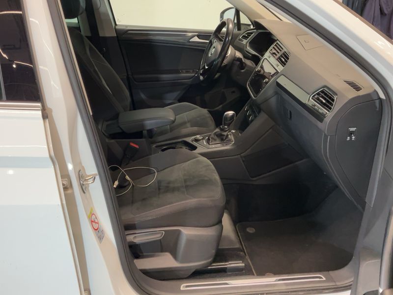 Volkswagen Tiguan 2.0 TDI Highline 4Motion BlueMotion Tech 2018 – снимка 16