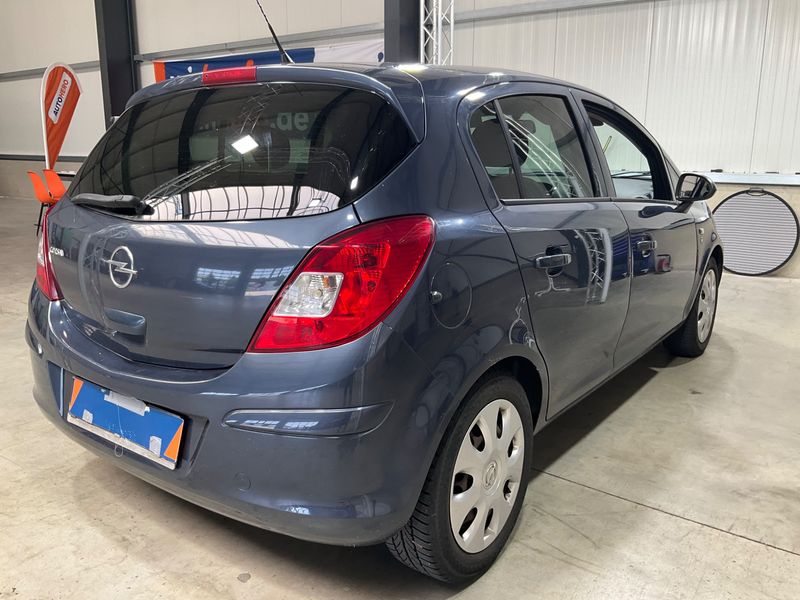 Opel Corsa 1.4 Edition "111 Jahre" 2010 – снимка 2