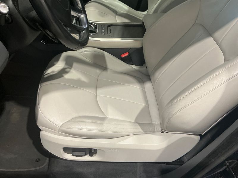 Land Rover Evoque 2.0 Td4 SE 2017 – снимка 22