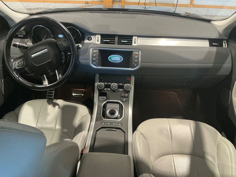Land Rover Evoque 2.0 Td4 SE 2017 – снимка 17