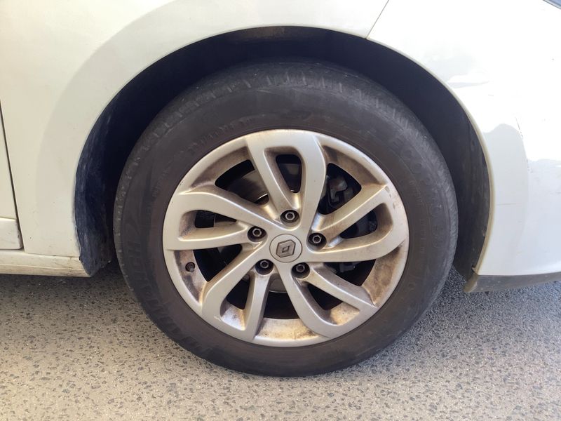 Renault Megane 1.5 dCi Limited 2015 – снимка 11