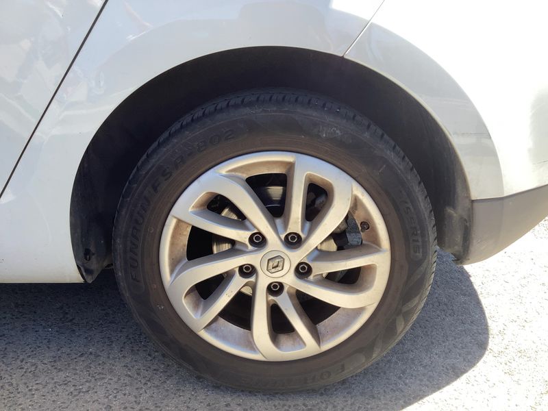 Renault Megane 1.5 dCi Limited 2015 – снимка 5