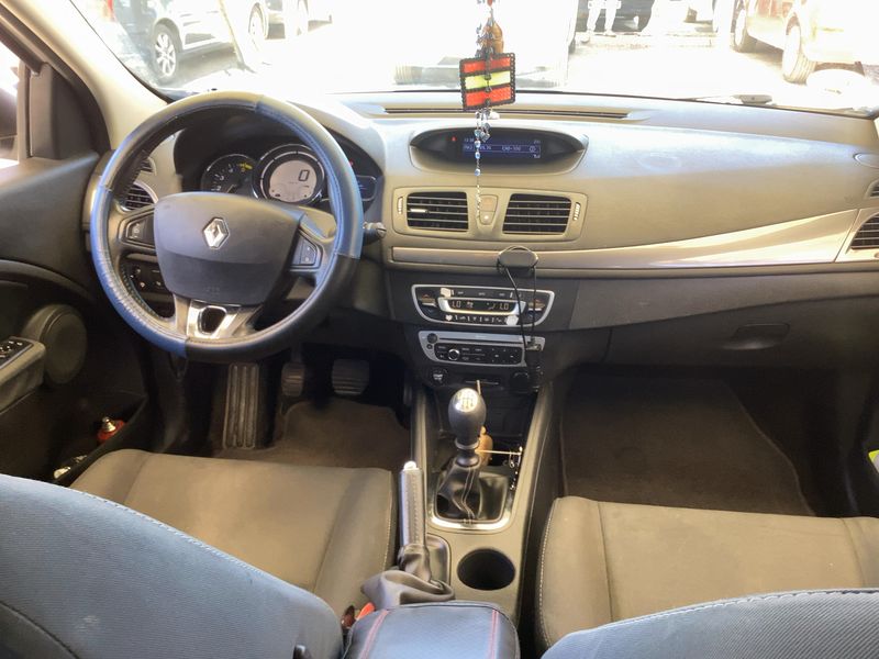 Renault Megane 1.5 dCi Limited 2015 – снимка 17