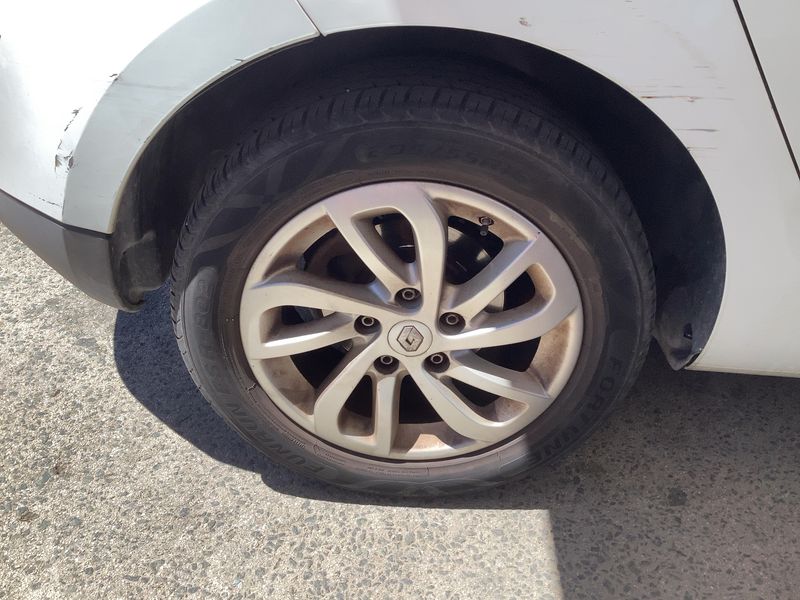 Renault Megane 1.5 dCi Limited 2015 – снимка 9