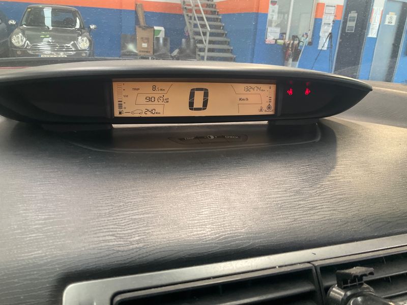 Citroen C4 2.0 HDi VTS 2007 – снимка 4