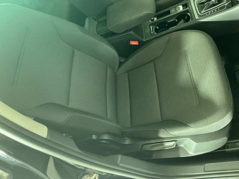 Volkswagen Golf VII 1.6 TDI Comfortline BlueMotion Tech 2017 – снимка 41